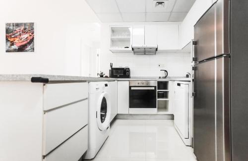 Cozy 2 Bedroom Apartment with Balcony Near JBR Beach