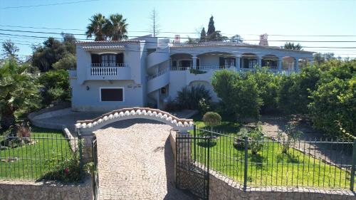 Villa João Pedro - Carvoeiro 4 bedroom villa with private pool
