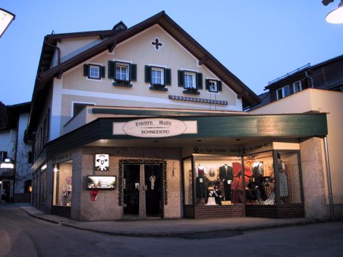 Retrobude Ferienhaus Mathe Big traditional house Bad Goisern near Hallstatt