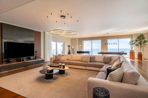 Luxury Ocean View Residence I 3BR I Pools I Madeira Palace I Funchal
