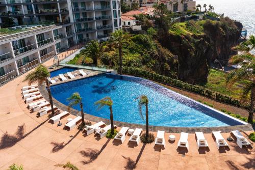 Luxury Ocean View Residence I 3BR I Pools I Madeira Palace I Funchal