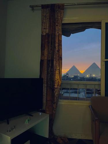 Ali Baba Pyramids View Apartment & Tours