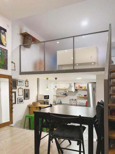 A very well-equipped apartment in Madrid