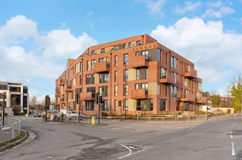 York 3BR Penthouse, Free Secure Parking, Luxury photo 40