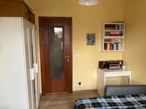 Stanza privata M1 Villa SG a 15 min dal Duomo