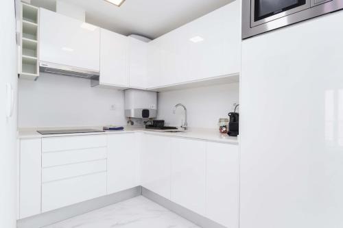 Perfect Cool with AC, 2 Bedrooms 2 Bathrooms