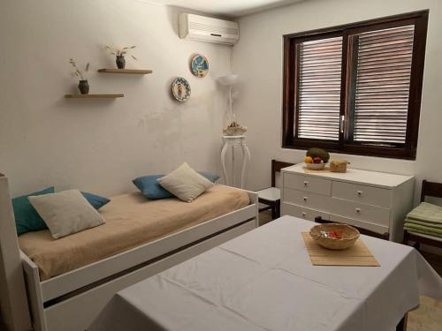Casa Oura Praia located 100 metres from the beach