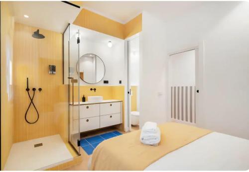 Chueca Fuencarral - 5 Bdrms 5 Baths 12 pax