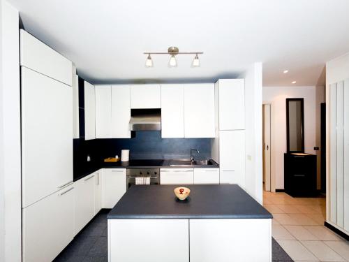 Sweet staying at large 3rooms apartment in Navigli