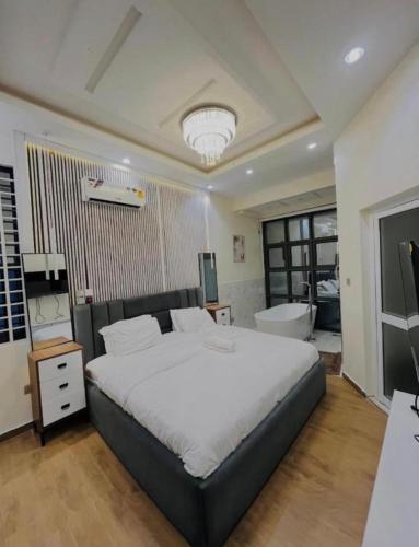 GRACE APARTMENTs