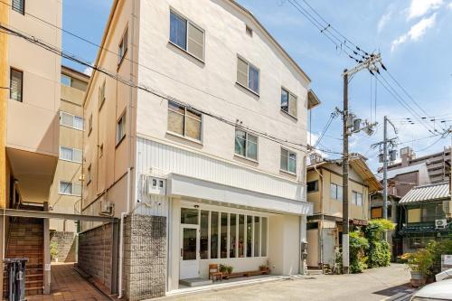 Kita House - Spacious 3-Bedroom Apartment near Umeda