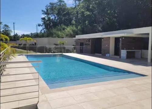 Piscina a The Mandeville Nest o a prop