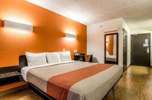 Ένα ή περισσότερα κρεβάτια σε δωμάτιο στο Motel 6-York, NE