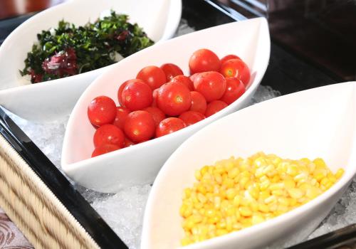 Jídlo v hotelu nebo okolí