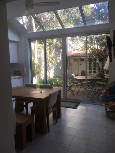 Appartement avec Jardin au coeur du cour Julien à Marseille