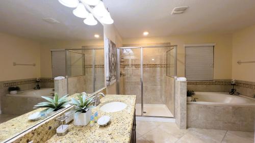 Wonderful 6 bed/6 bath-Private Pool&SPA-1457BT photo 35