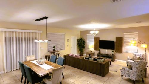 Wonderful 6 bed/6 bath-Private Pool&SPA-1457BT photo 50
