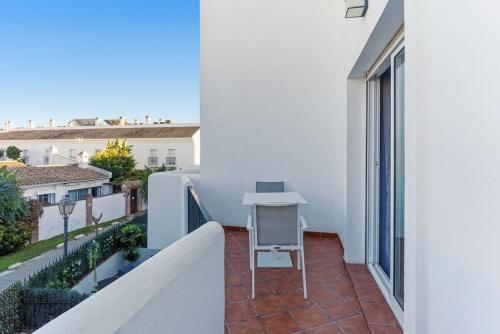3 bed townhouse close to the beach