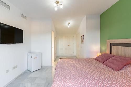 3 bed townhouse close to the beach