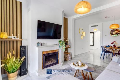 Hacienda del Sol - Beachside Apartment by Finest Rentals