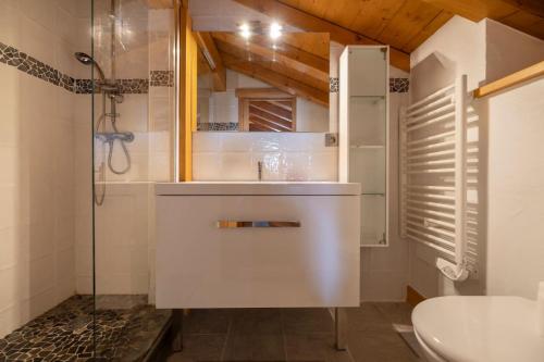 Folettes Chalet 4CH Jardin Vue Cheminee Jacuzzi