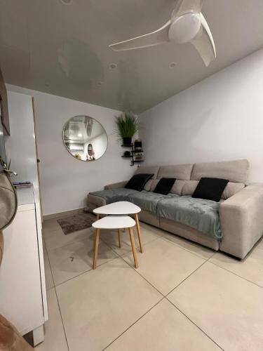 CALME ET MODERNE Appartement avec jardin, centre ville,