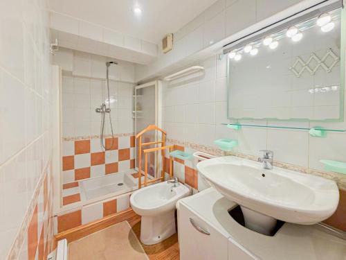 Place Grimaldi - Wifi, AC, 3pers
