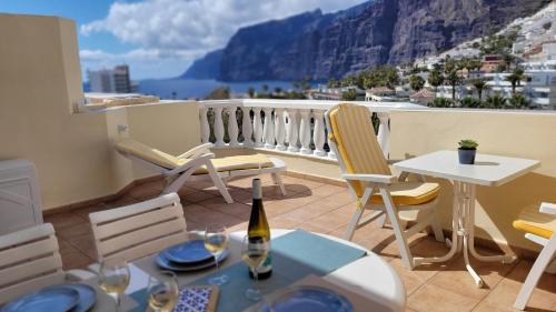 Jazmin Terrace with Sea View