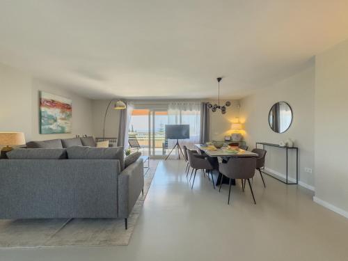 Parque Marbella 1-6C Magnificent 4 bedrooms with Parking