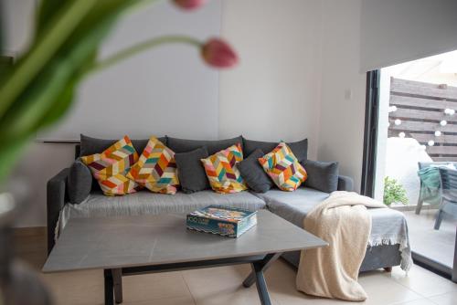 Tombs of the Kings Two Bedroom Patio Apt