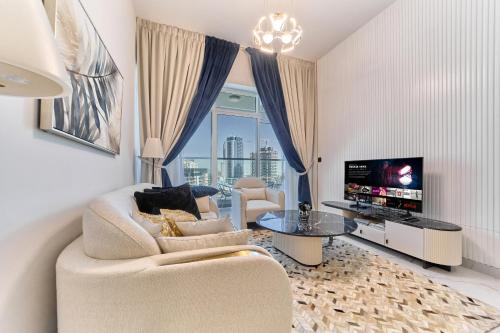 Elegant 2BR Retreat at Opalz Arjan