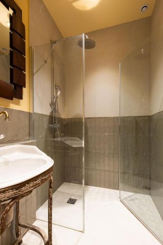 NoChichi Collections - Haut Marais