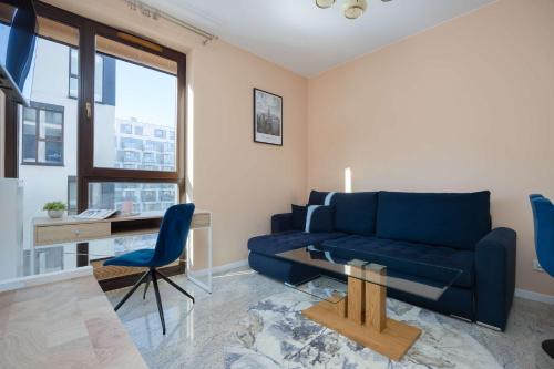 Bright Apartment Przyokopowa in the Centre of Warsaw with Parking by Noclegi Renters