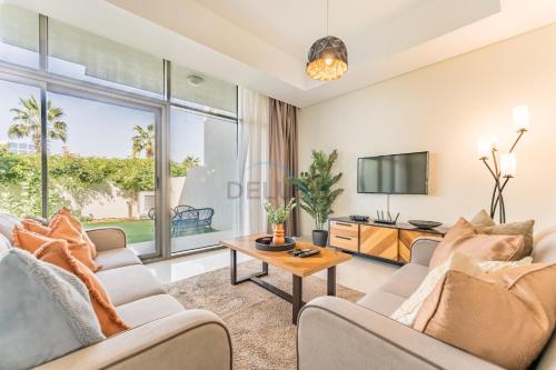 Flawless 3BR Townhouse with Assistant's Room at DAMAC Hills 2 by Deluxe Holiday Homes