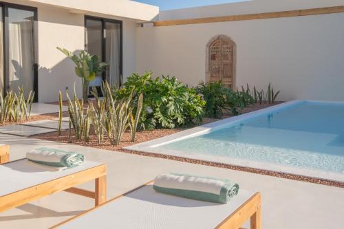 Villa Calmita by Aura Collection