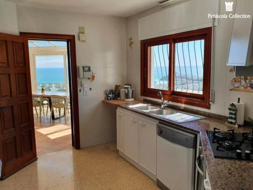 Villa Aguamarina - Pool, Garden and Castle Views