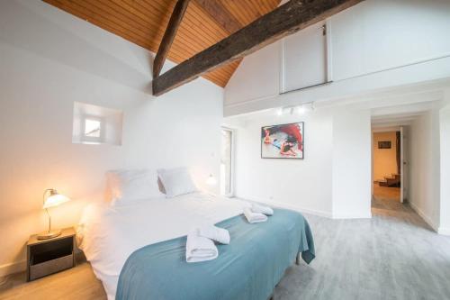 Foto AR PENNITI - Magnifique maison en pierre proche plage 3