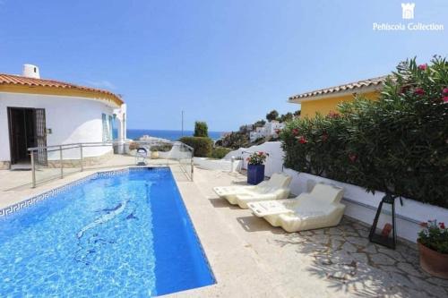 Villa Aguamarina - Pool, Garden and Castle Views