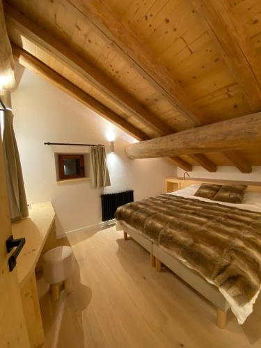 Llit o llits en una habitació de La Sarrasine