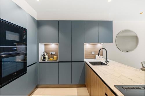 REF 2032 Renovated apartment-Sea view -Ideal for conferences and vacations