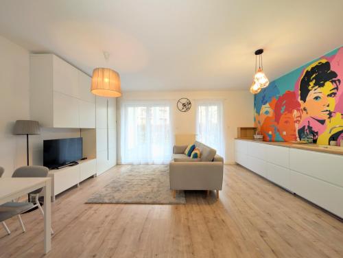 Jesionowa Spacious Apartment by BookingHost