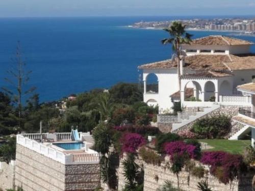 Holiday Home Villa Bella Vista mit Panoramablick und priv- Pool by Interhome