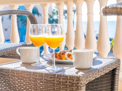 Apartment Strand- Golf- Guadalmar Málaga- in der Nähe des Flughafens by Interhome