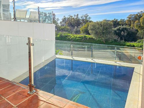 4 bedroom house with private pool near Cabopino