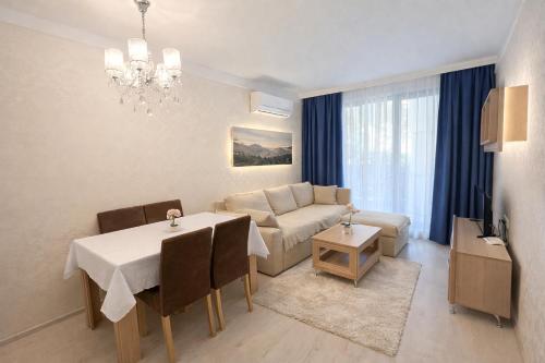 Harmony Suites Grand Resort-15 Private Apartment