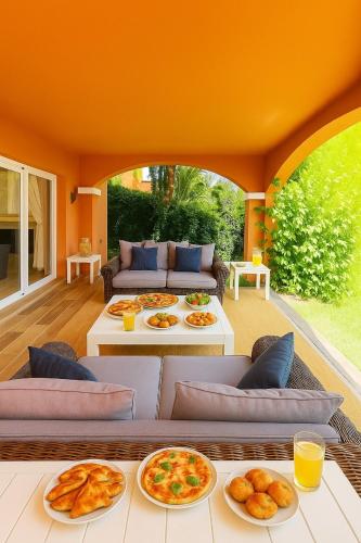 Villa Puerto Banus Private pool and Garden