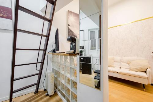 Private Apartment in La Latina