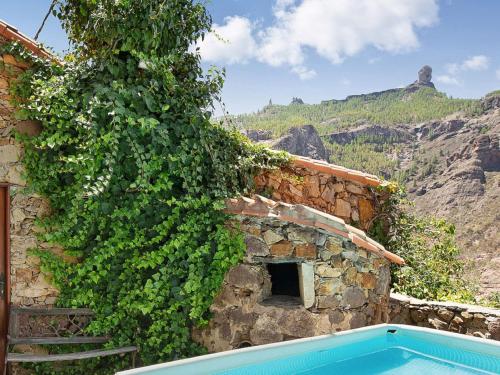 Holiday Home 250 Jahre altes Steinhaus mit zwei Terrassen inmitten einer wunderbaren Naturla by Interhome