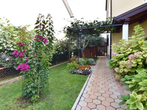 Apartment Elizabeta by Interhome
