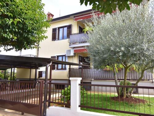 Apartment Elizabeta by Interhome